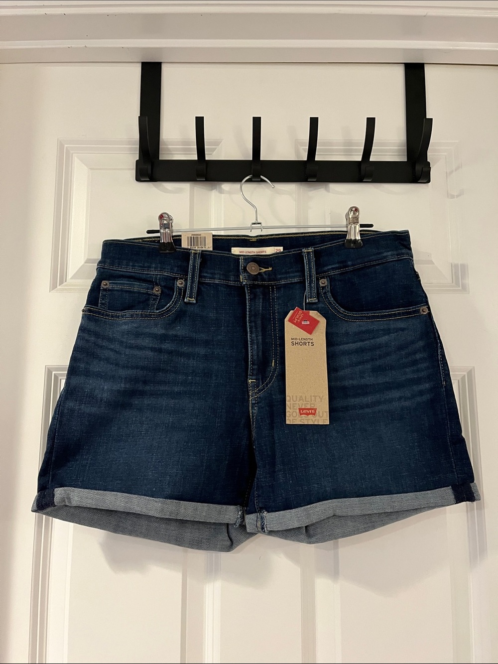 Levi's Women's Dark Indigo Rolled-Hem Mid-Length Denim Shorts